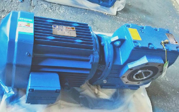 碼垛機減速機,SF107大型蝸輪減速機,SF107Y22KW減速電機 碼垛機減速機,SF107大型蝸輪減速機,SF107Y22KW減速電機