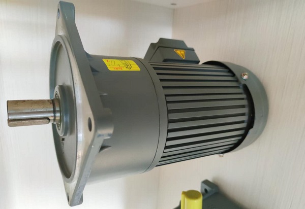 電動(dòng)石磨減速機(jī),CV22減速電機(jī),GV22-200W-40S減速機(jī) 電動(dòng)石磨減速機(jī),CV22減速電機(jī),GV22-200W-40S減速機(jī)