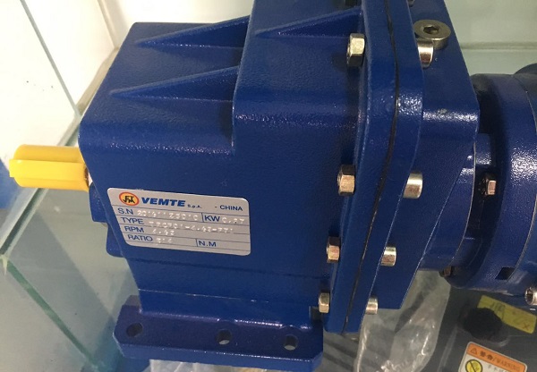 玻璃加工設備減速機,TRC04減速電機,TRCF04減速器 玻璃加工設備減速機,TRC04減速電機,TRCF04減速器