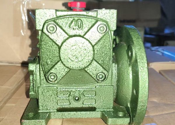 裁切機減速機,WP鑄鐵蝸輪蝸桿減速機,WPDA135減速電機 裁切機減速機,WP鑄鐵蝸輪蝸桿減速機,WPDA135減速電機